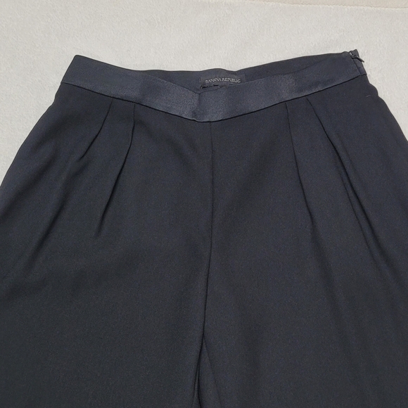 Banana Republic Black Crepe Satin Pleated High Waisted Cropped Palazzo Pants 0 - Picture 3 of 11